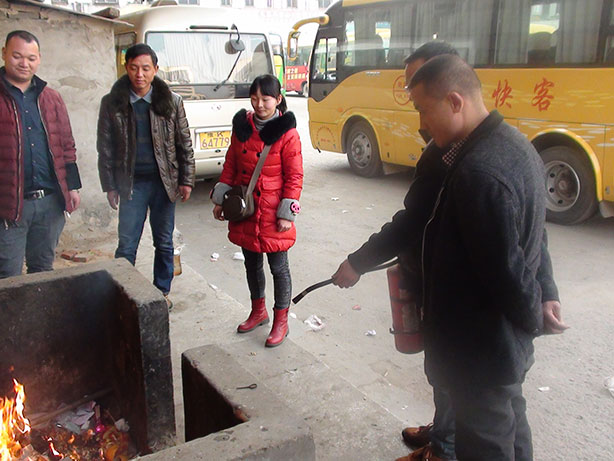 長(cháng)葛粵鑫客運公司消防演練,長(cháng)葛市粵鑫汽車(chē)運輸有限公司